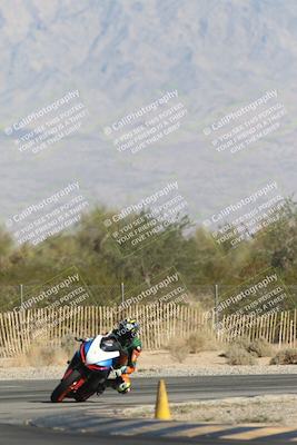 media/Oct-30-2025-Racers Edge (Thu) [[dabbdaf680]]/3-B Group/Session 2 Turn 2/